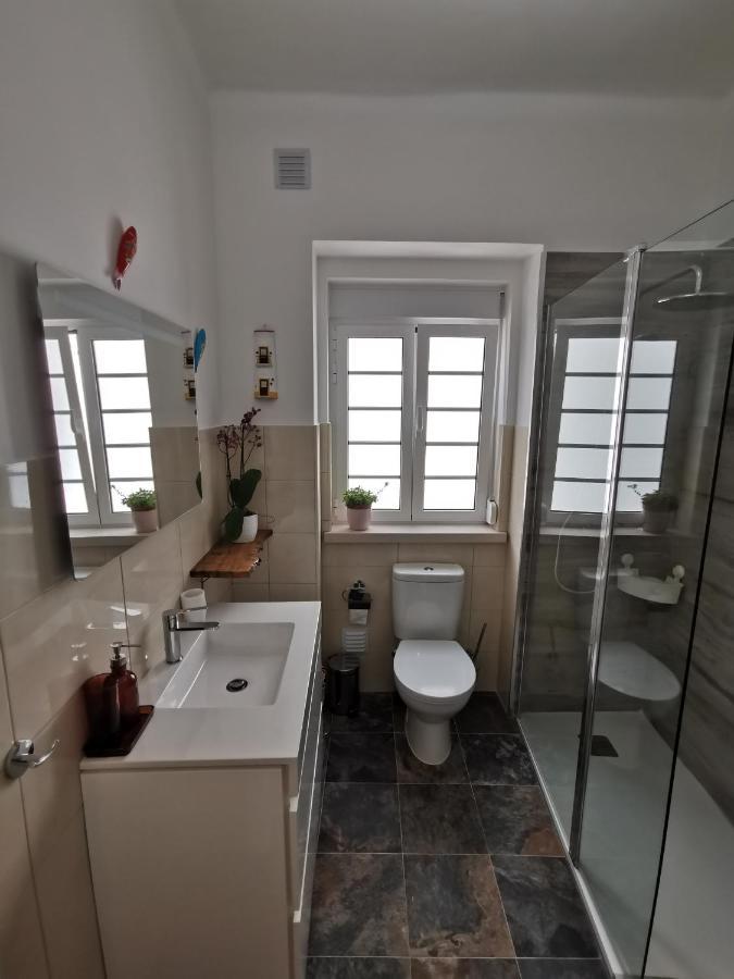 Casa Na Onda Subvila Apartment Nazare Bagian luar foto