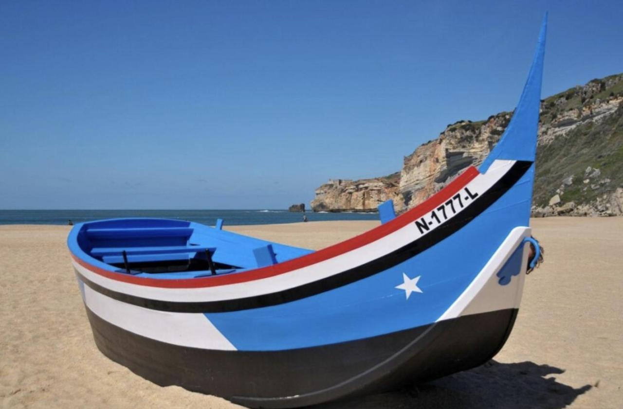 Casa Na Onda Subvila Apartment Nazare Bagian luar foto